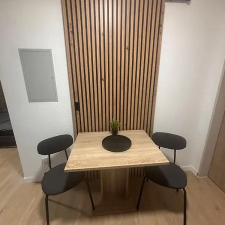 Apartment-whiskey-hundefreundlich شقة